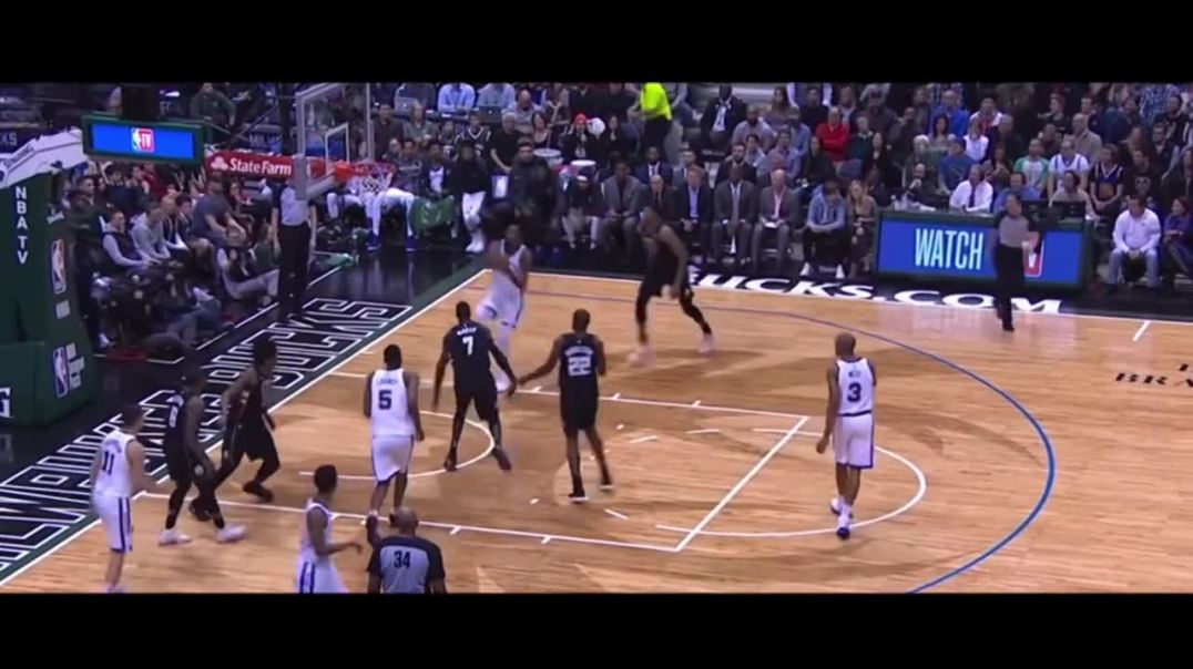 High IQ Moments In Basketball !