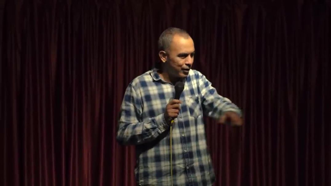 Coffee Shop guy----English Stand Up