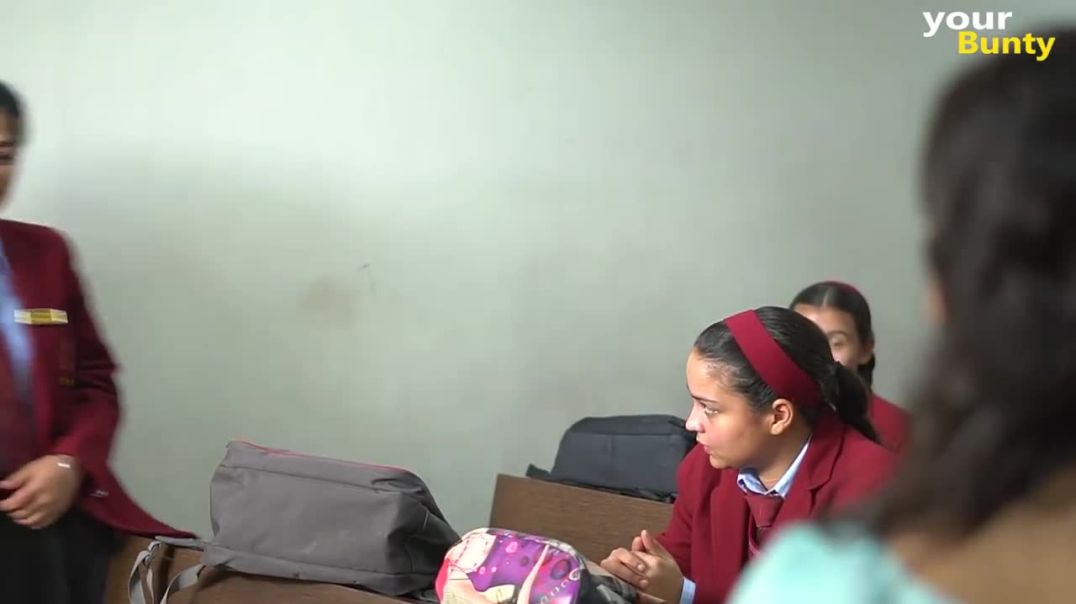 School Ke Vo Din----school