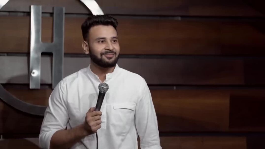 LAUNDE AND COMPLIMENTS -----Stand up Comedy