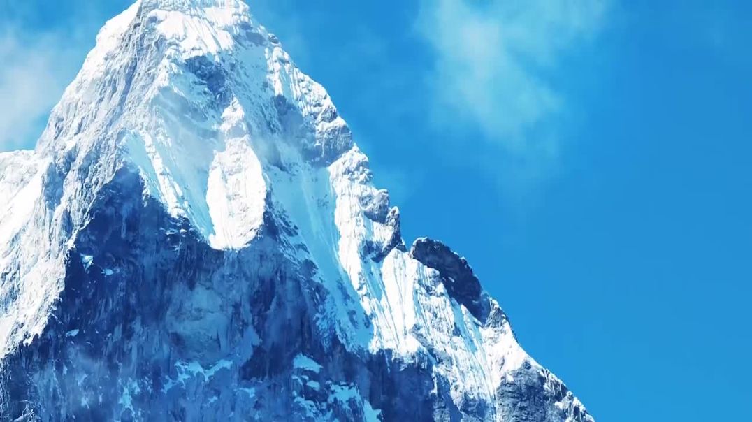 The Truth About Why People Keep Dying On Mt Everest !