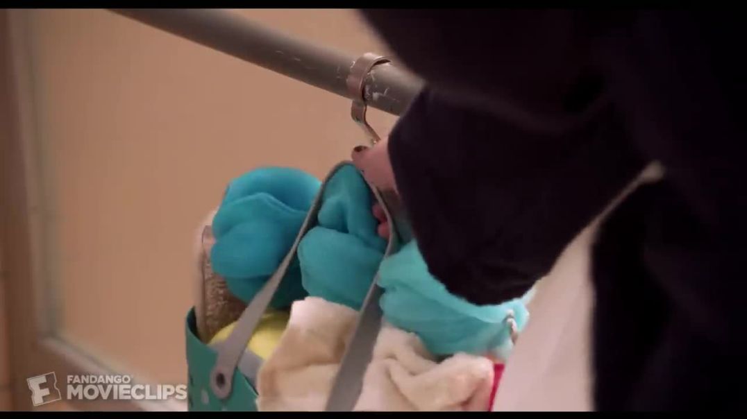 Acappella Harmony in the Shower Scene---English Movie