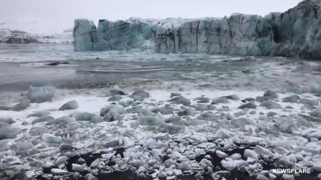 Massive Glacier Collapses Recorded on Video - A Wake-Up Call on Climate Change !