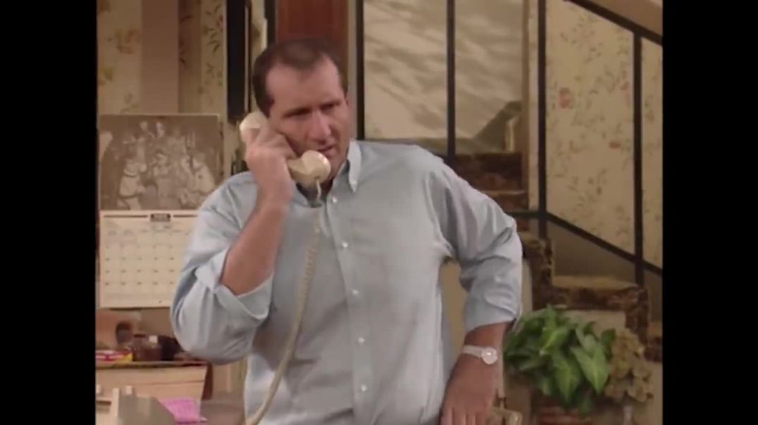 Hilarious Shoe Store Chaos Unleashed: A Must-Watch Episode of Married with Children !